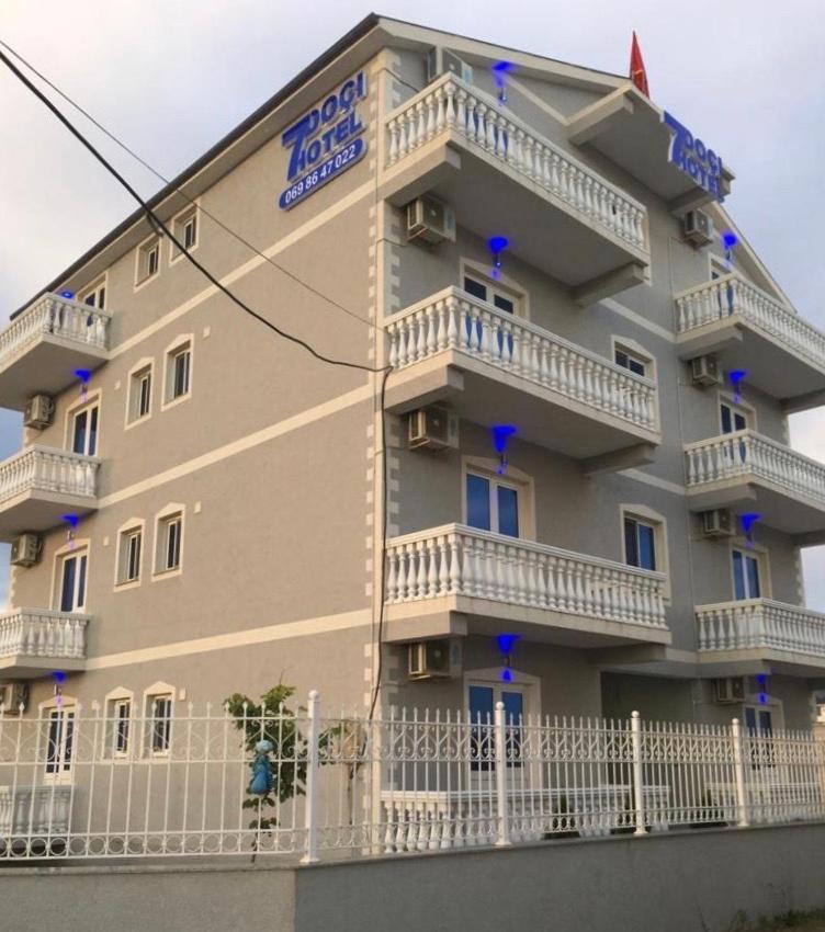 Doci Seven Hotel Velipoje Luaran gambar